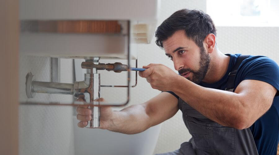 Expert burst pipe repair services in Deckerville, MI